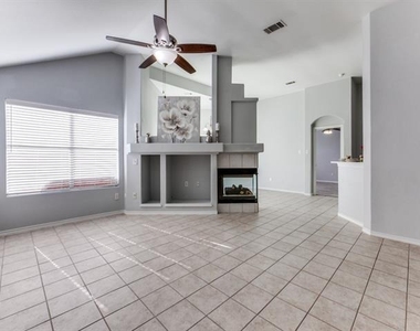 1305 Greenbriar Lane - Photo Thumbnail 1