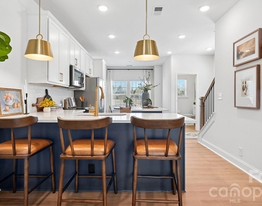 2312 Ben Craig Drive - Photo Thumbnail 7