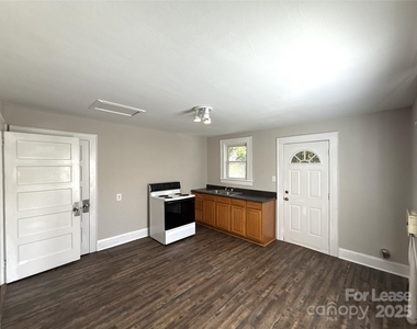 904 Harrill Street - Photo Thumbnail 1