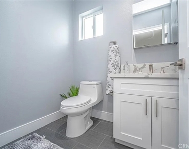 232 East Gage Avenue - Photo Thumbnail 5