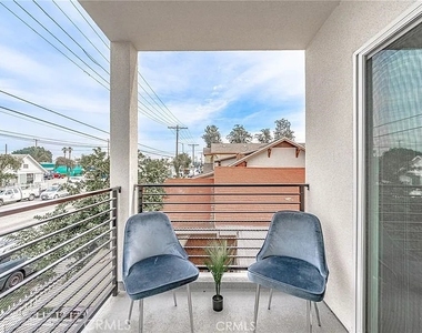 232 East Gage Avenue - Photo Thumbnail 13