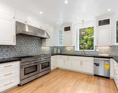 85 Fagan Drive - Photo Thumbnail 10