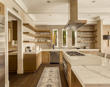 720 N Crescent Drive - Photo Thumbnail 7