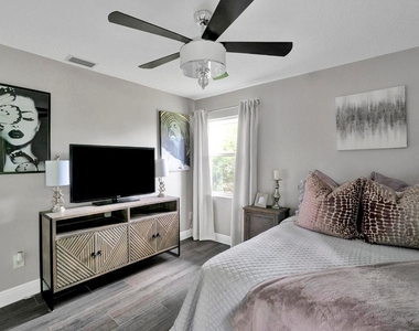 1350 Longlea Terrace - Photo Thumbnail 48