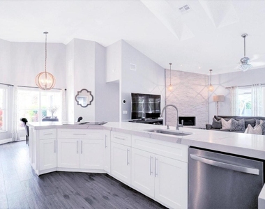 1350 Longlea Terrace - Photo Thumbnail 2