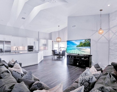 1350 Longlea Terrace - Photo Thumbnail 1