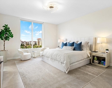 220 Se Mizner Boulevard - Photo Thumbnail 5
