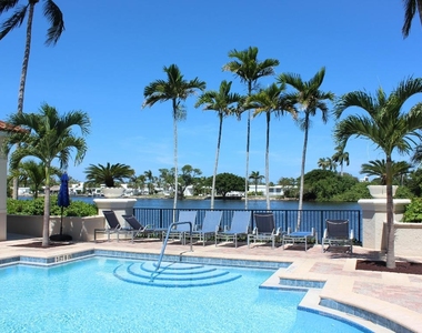 3302 Tuscany Way - Photo Thumbnail 3