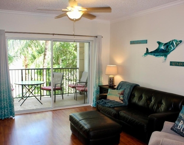 3302 Tuscany Way - Photo Thumbnail 9