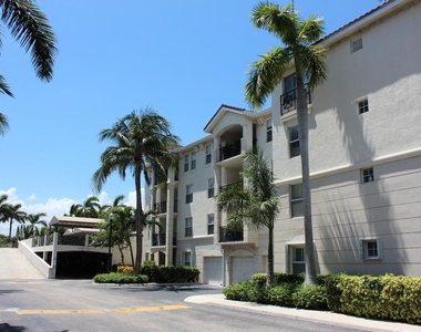 3302 Tuscany Way - Photo Thumbnail 6