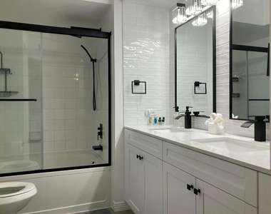 3302 Tuscany Way - Photo Thumbnail 19
