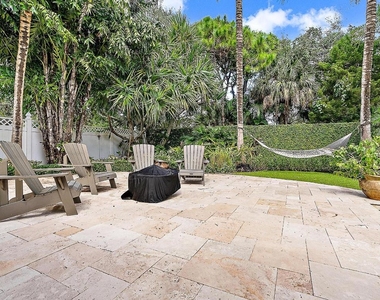 140 Sweet Bay Circle - Photo Thumbnail 29