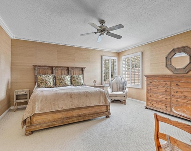 140 Sweet Bay Circle - Photo Thumbnail 8