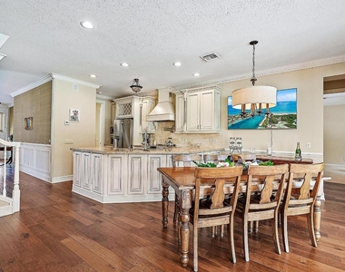 140 Sweet Bay Circle - Photo Thumbnail 23