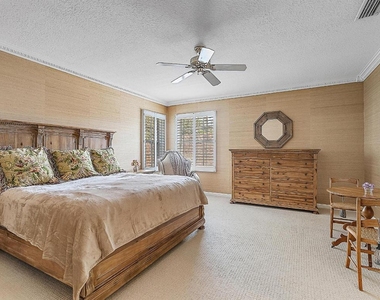 140 Sweet Bay Circle - Photo Thumbnail 11