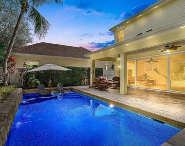 140 Sweet Bay Circle - Photo Thumbnail 33