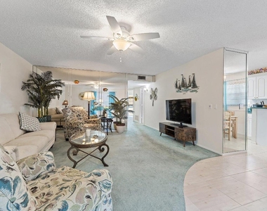 14 Lake Vista Trail - Photo Thumbnail 3