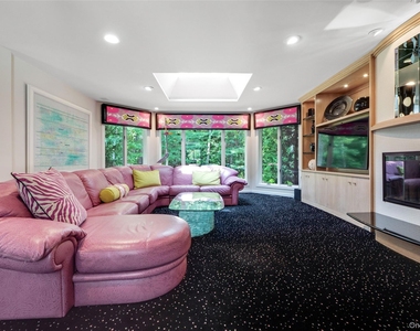 9 Plume Grass Way - Photo Thumbnail 6