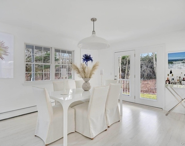 167 Tuckahoe Lane - Photo Thumbnail 5