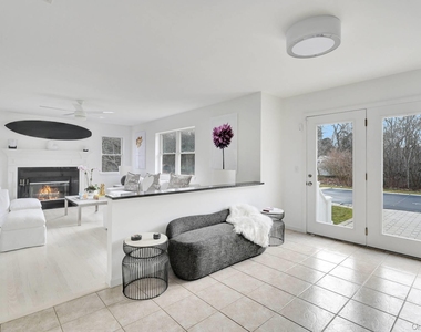 167 Tuckahoe Lane - Photo Thumbnail 4
