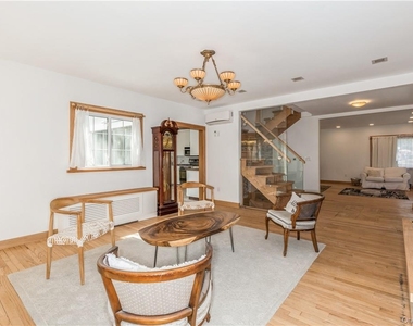 530 Orangeburg Road - Photo Thumbnail 4