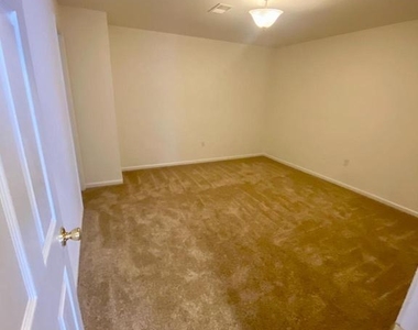 108 Davidson Street - Photo Thumbnail 13