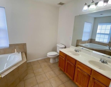 108 Davidson Street - Photo Thumbnail 20