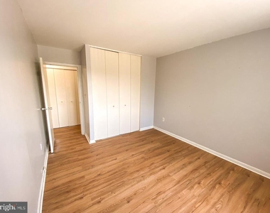 130 Slade Avenue - Photo Thumbnail 21