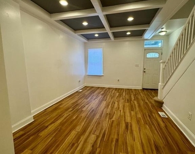 4013 Eierman Avenue - Photo Thumbnail 4