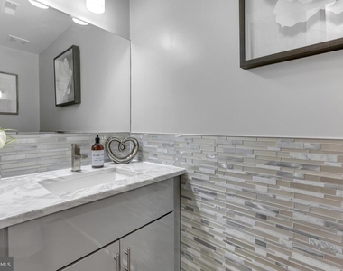 1167 Morse Street Ne - Photo Thumbnail 16