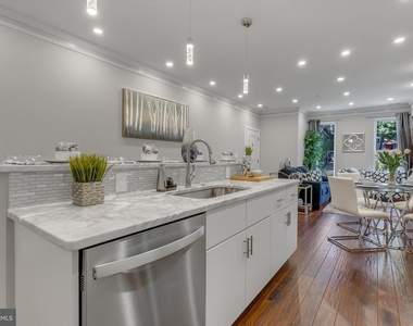 1167 Morse Street Ne - Photo Thumbnail 12