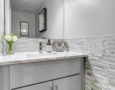 1167 Morse Street Ne - Photo Thumbnail 17