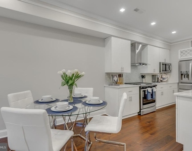 1167 Morse Street Ne - Photo Thumbnail 5