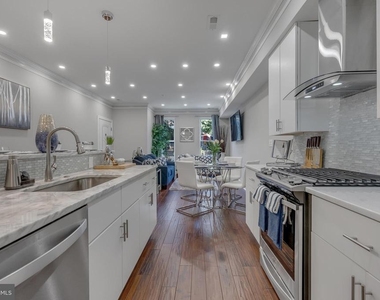 1167 Morse Street Ne - Photo Thumbnail 14