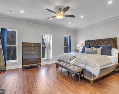 1167 Morse Street Ne - Photo Thumbnail 24