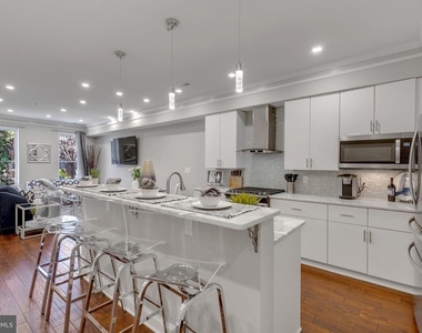 1167 Morse Street Ne - Photo Thumbnail 15