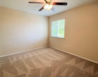1412 W Pflugerville Pkwy - Photo Thumbnail 21