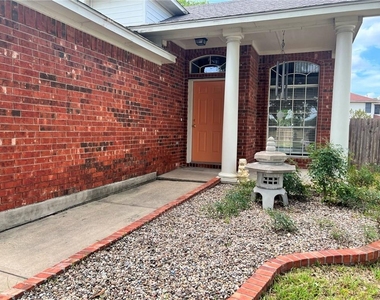 1412 W Pflugerville Pkwy - Photo Thumbnail 1
