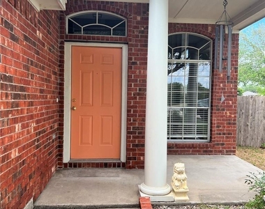 1412 W Pflugerville Pkwy - Photo Thumbnail 2