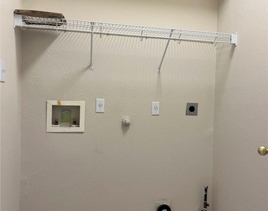 1412 W Pflugerville Pkwy - Photo Thumbnail 25