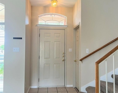 1412 W Pflugerville Pkwy - Photo Thumbnail 3