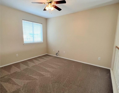 1412 W Pflugerville Pkwy - Photo Thumbnail 18