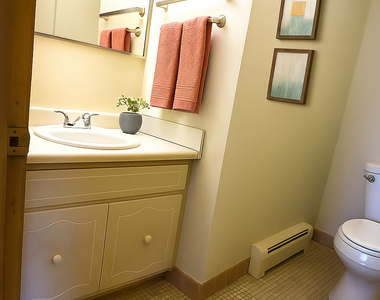8418 W Oak Avenue - Photo Thumbnail 19