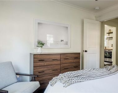 352 Sinclair Avenue Ne - Photo Thumbnail 20