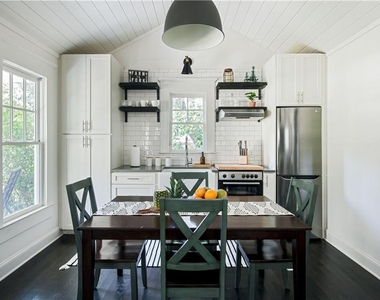 352 Sinclair Avenue Ne - Photo Thumbnail 11