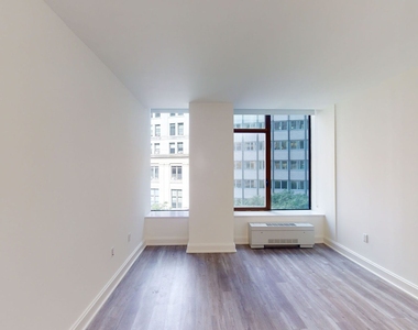 10 Hanover Square - Photo Thumbnail 1