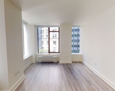 10 Hanover Square - Photo Thumbnail 4