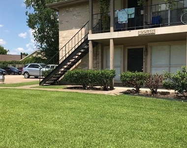 1947 Green Briar Colony Drive - Photo Thumbnail 3