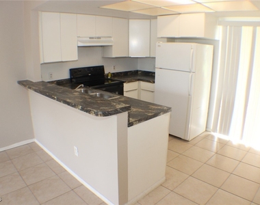 4009 Se 11th Avenue - Photo Thumbnail 11
