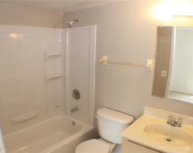 4009 Se 11th Avenue - Photo Thumbnail 9